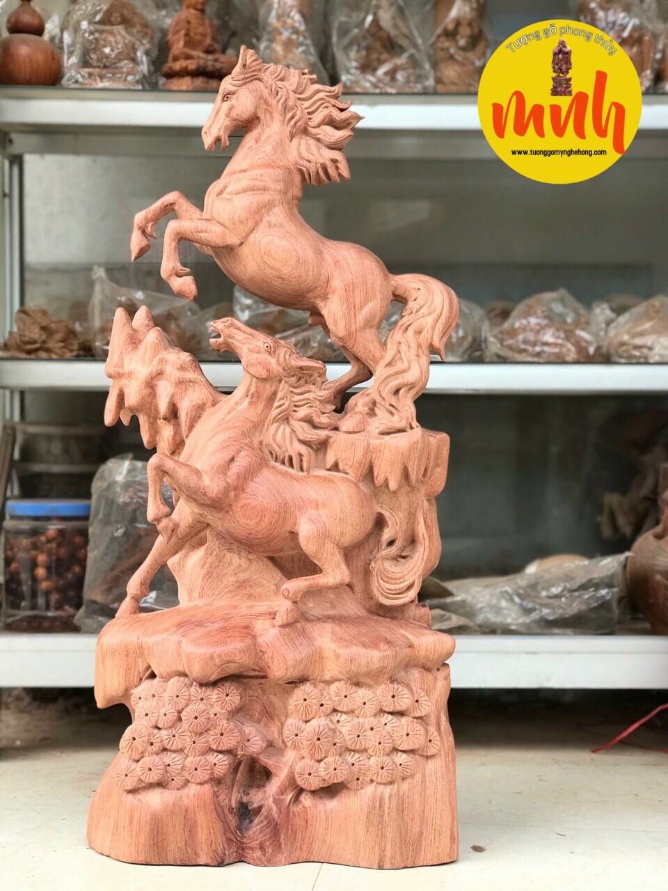 Tượng Song Mã Uyên Ương Gỗ Hương Đá